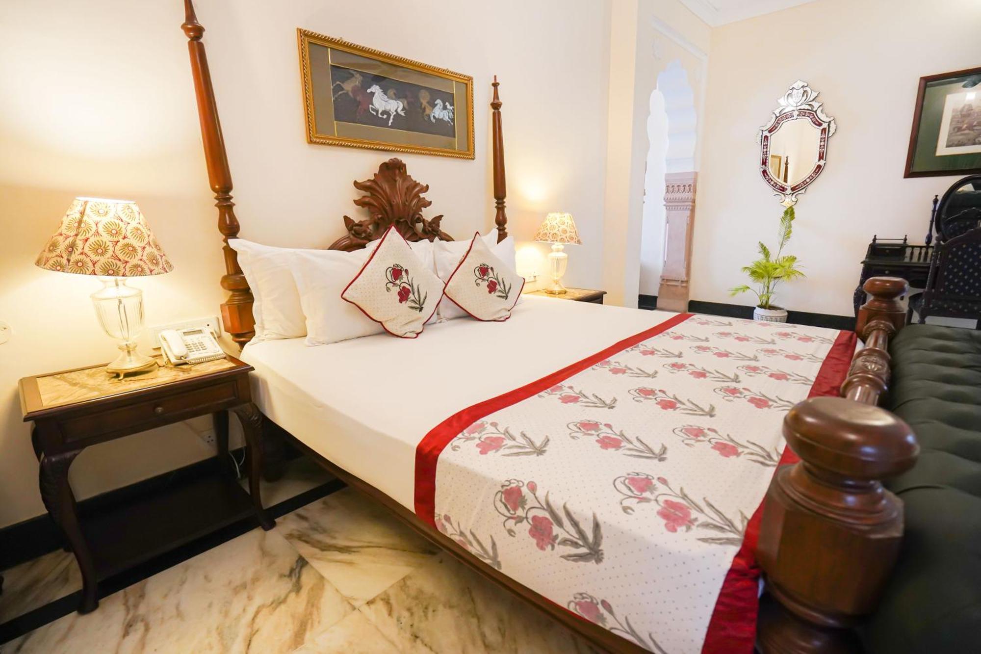 Khas Bagh Hotel ชัยปุระ ภายนอก รูปภาพ