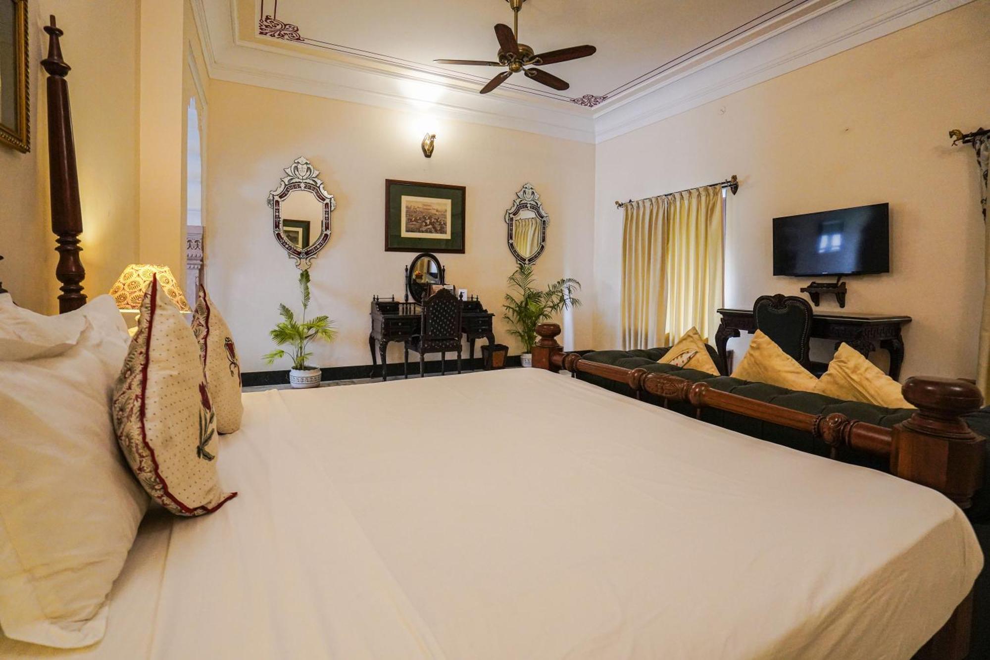 Khas Bagh Hotel ชัยปุระ ภายนอก รูปภาพ